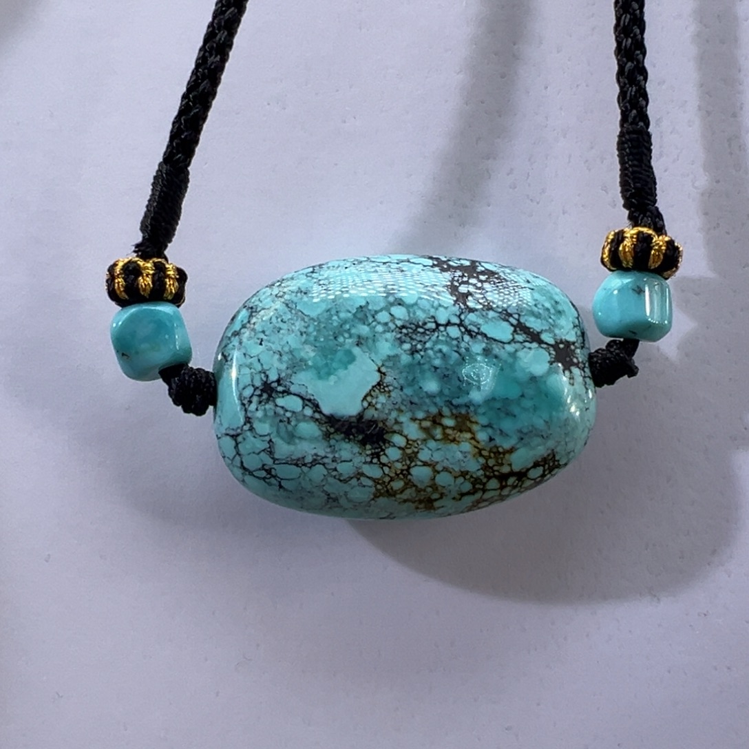 绿松石未镶嵌挂件