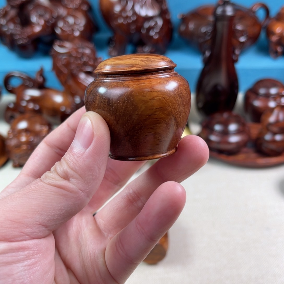 黄花梨/降香黄檀把件罐子