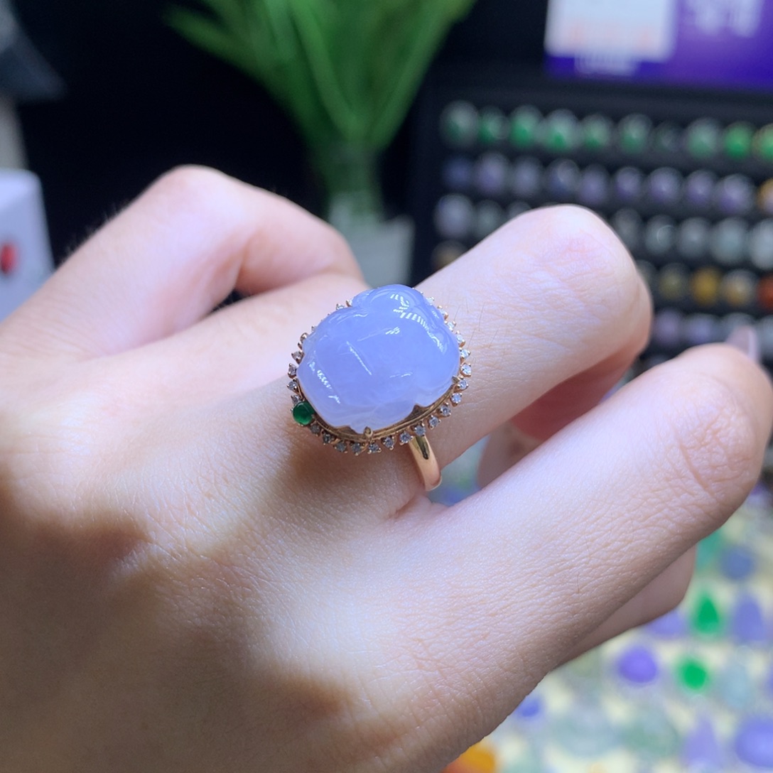 翡翠18K金镶嵌颈饰天然