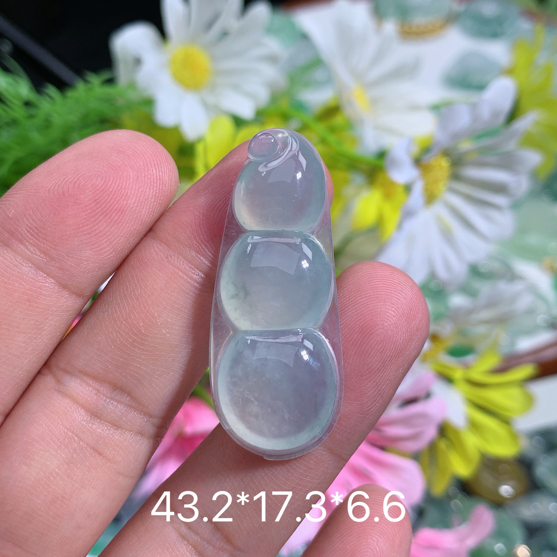 缅甸天然翡翠A货冰种福豆吊坠o百搭气质精美玉石雕刻精致冰透精雕