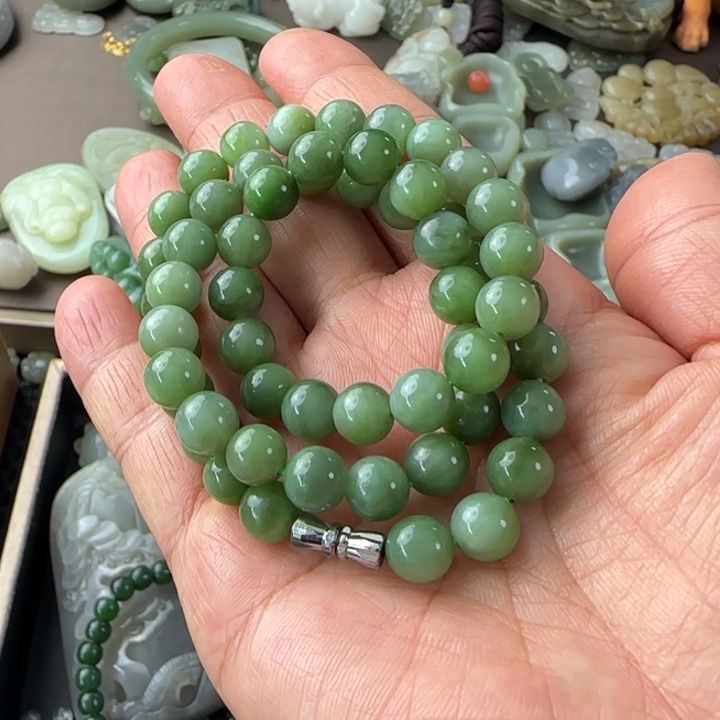 和田玉未镶嵌挂件z****h卡8