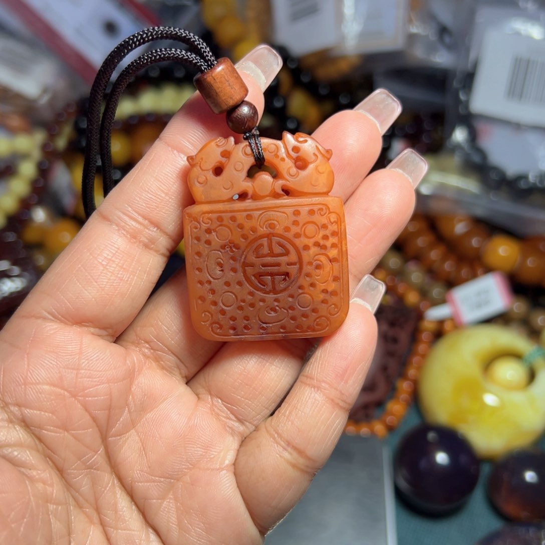 琥珀珠宝奇石未镶嵌56