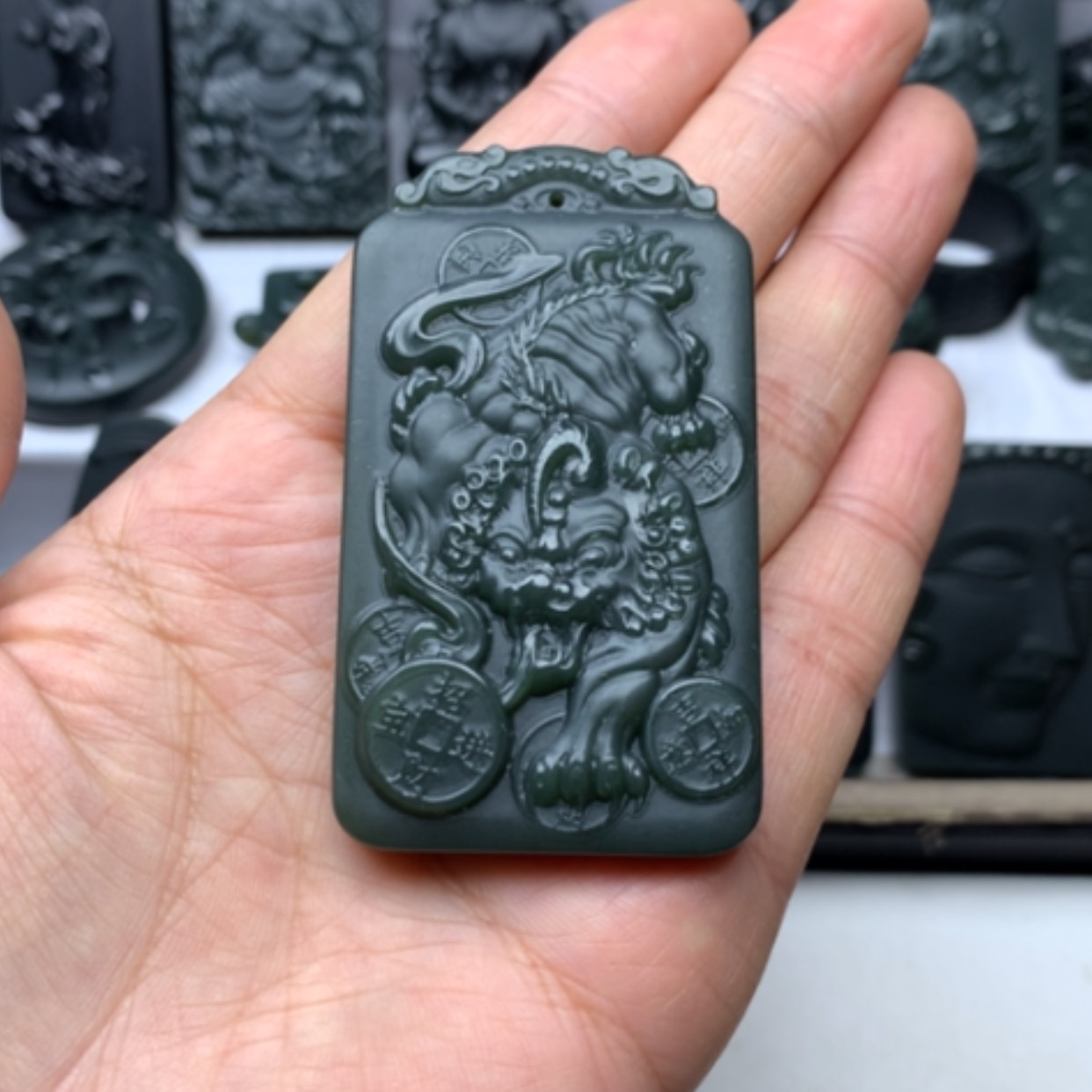 【闪购商品】和田玉颈饰未镶嵌风**生双面雕刻