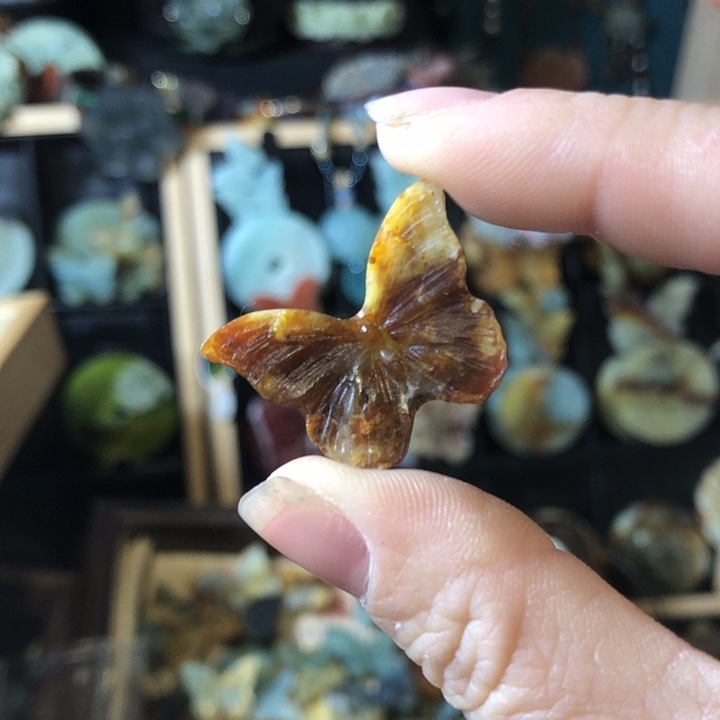 岫玉未镶嵌岫玉挂件