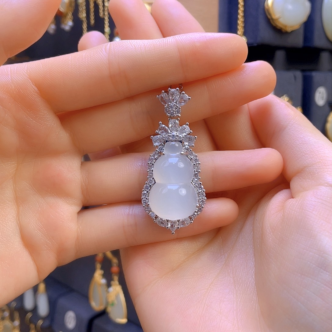 和田玉颈饰银S925镀金镶嵌