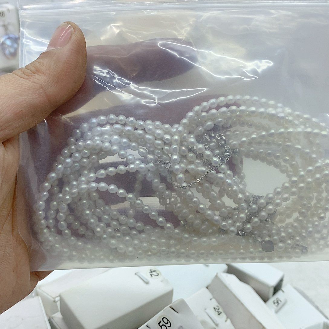 淡水珍珠颈饰合金