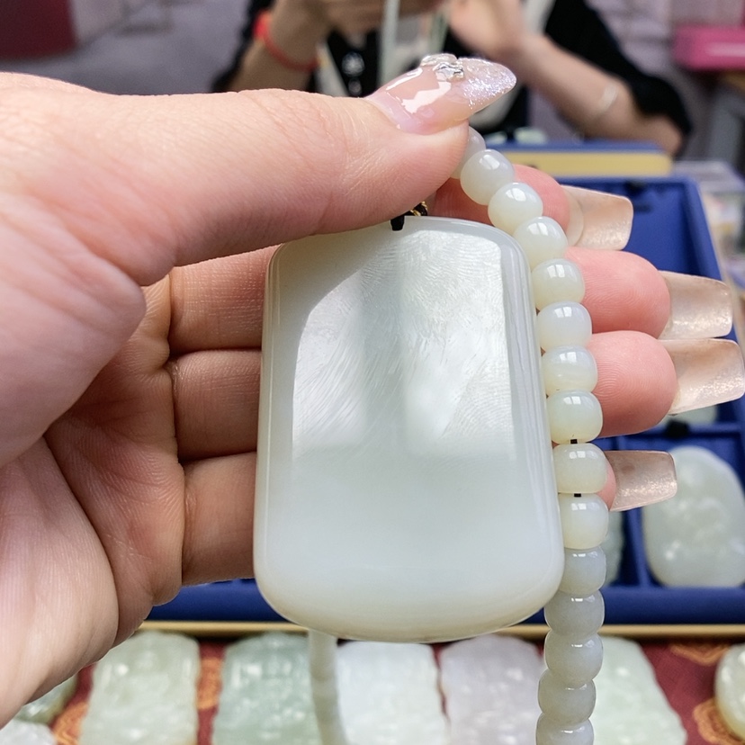 【闪购商品】和田玉颈饰未镶嵌辻*