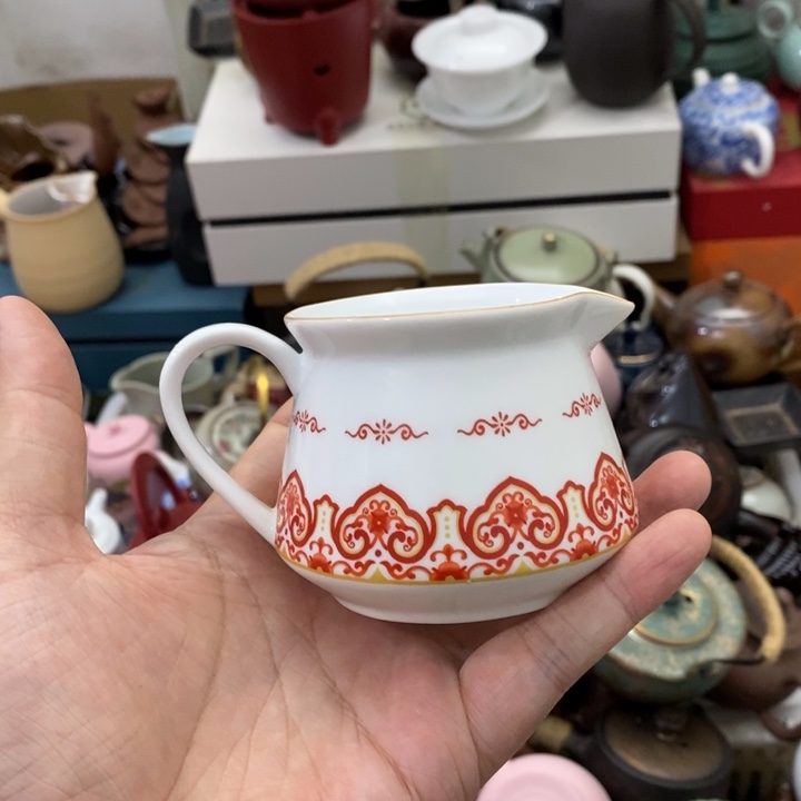 陶瓷艺术品及陶瓷壶壶