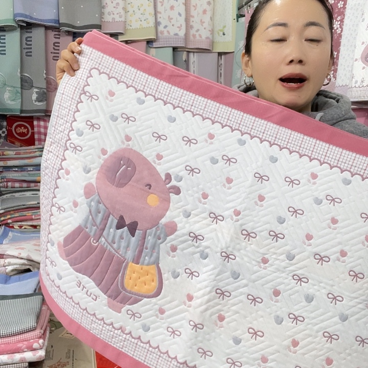 棉特价促销粉色快乐熊