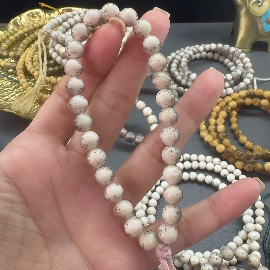 吊坠星月菩提8圆珠手持