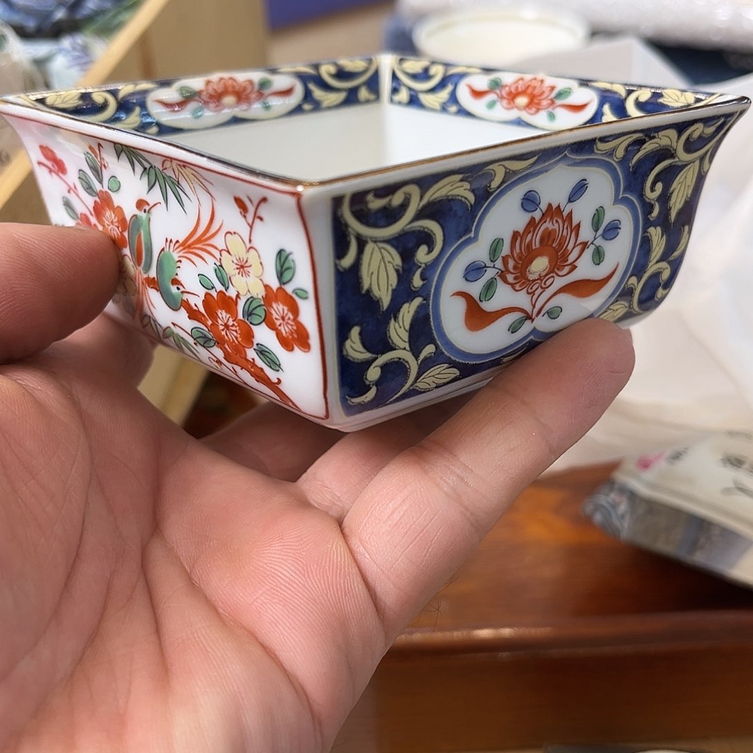 盖碗你是什么情况呢还是在那里