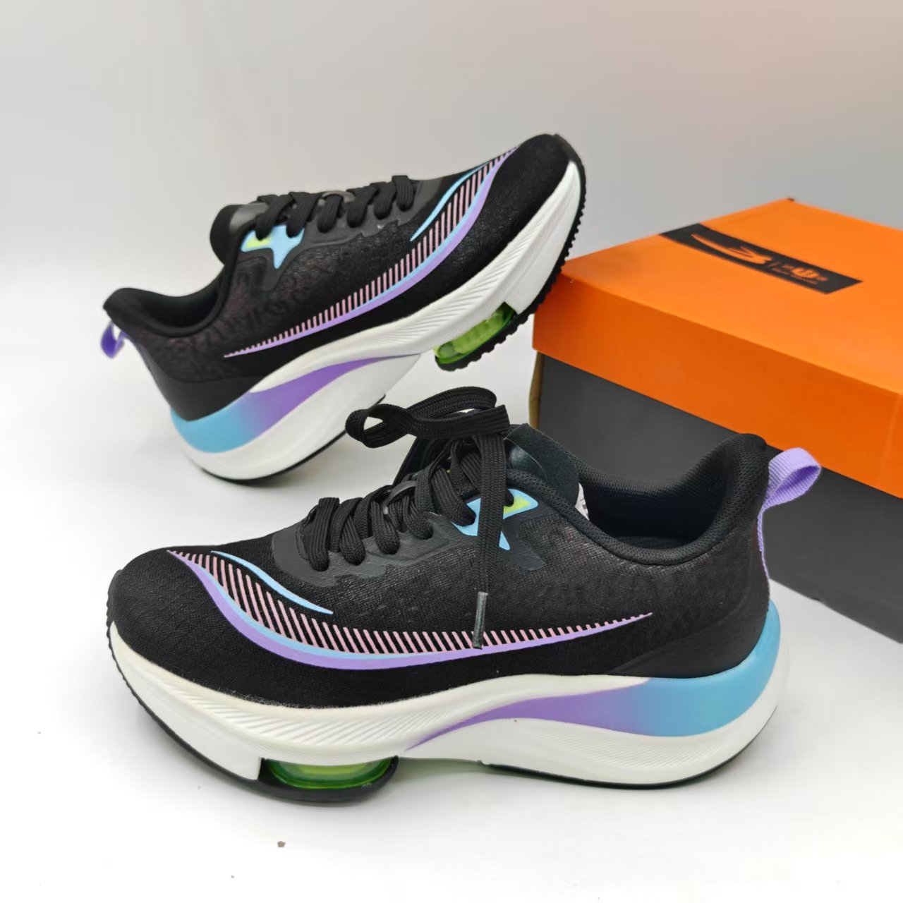 【鞋偏小，比平时拍大一码】女士气垫跑鞋 防滑缓震运动鞋（4037）