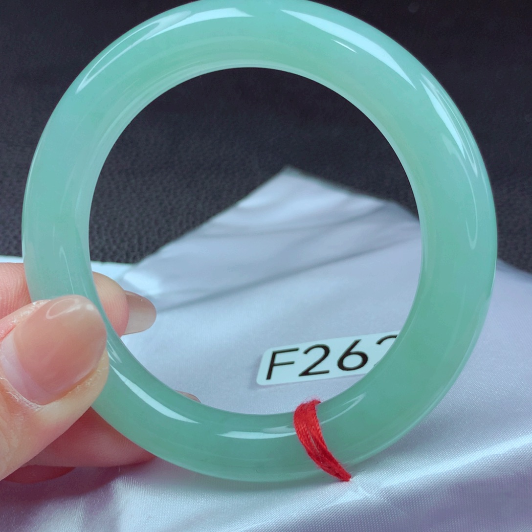 翡翠手镯未镶嵌手镯88