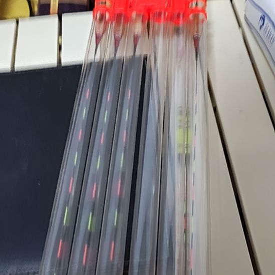 长度60芦苇电子浮漂加桶