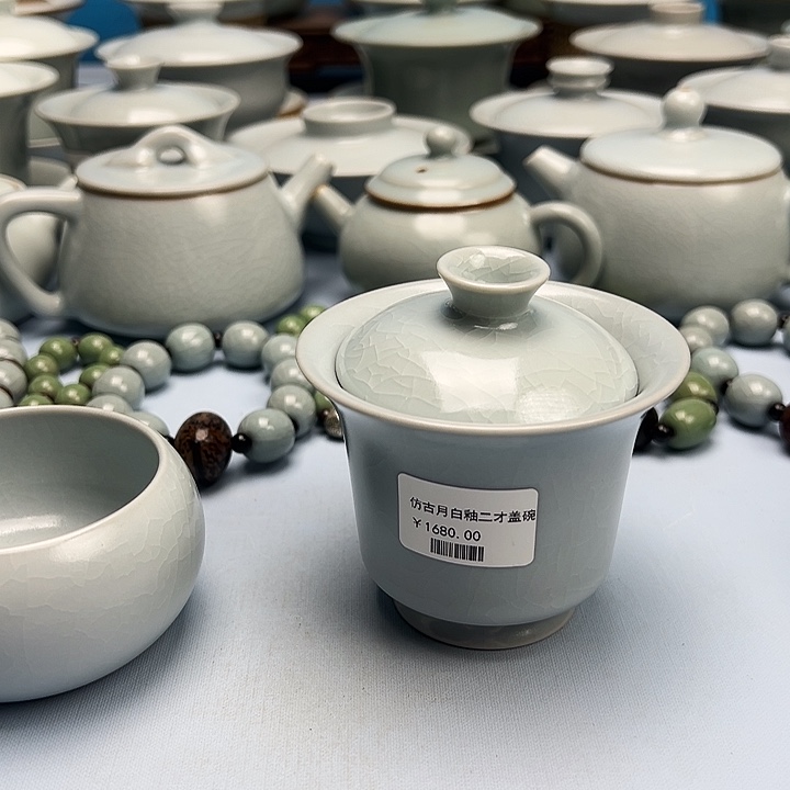 虎***威杯仿古月白釉春风马蹄盖碗原矿原釉原产地