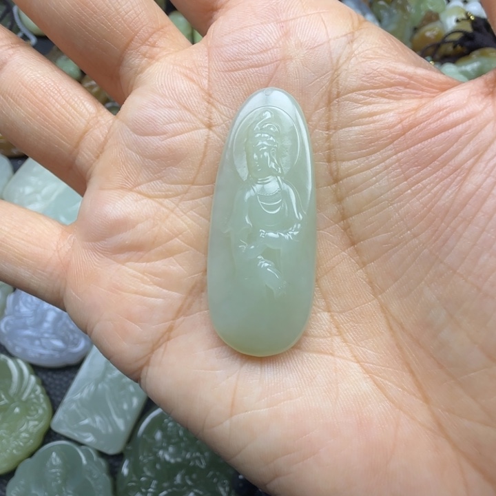 和田玉未镶嵌颈饰