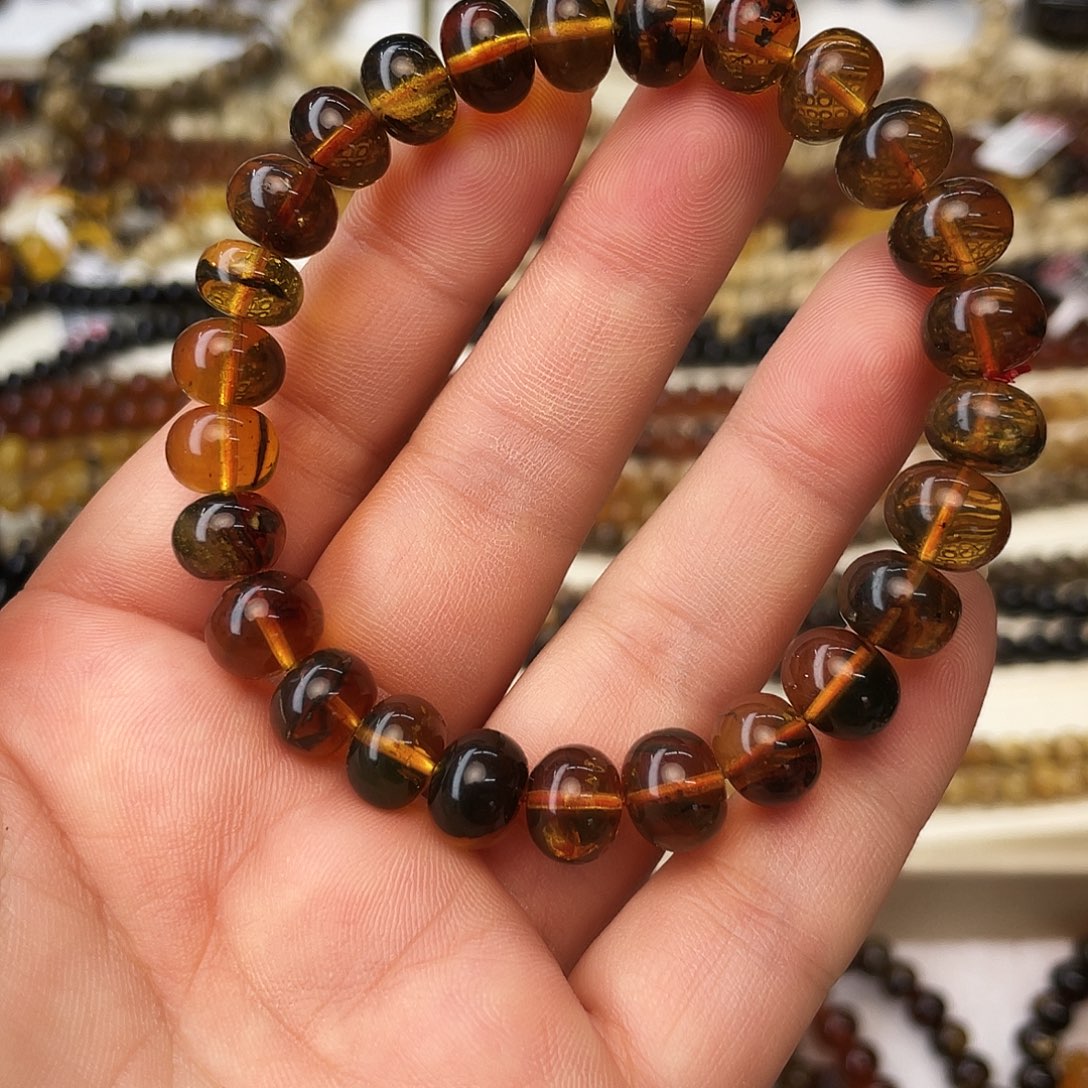 琥珀未镶嵌裸石九