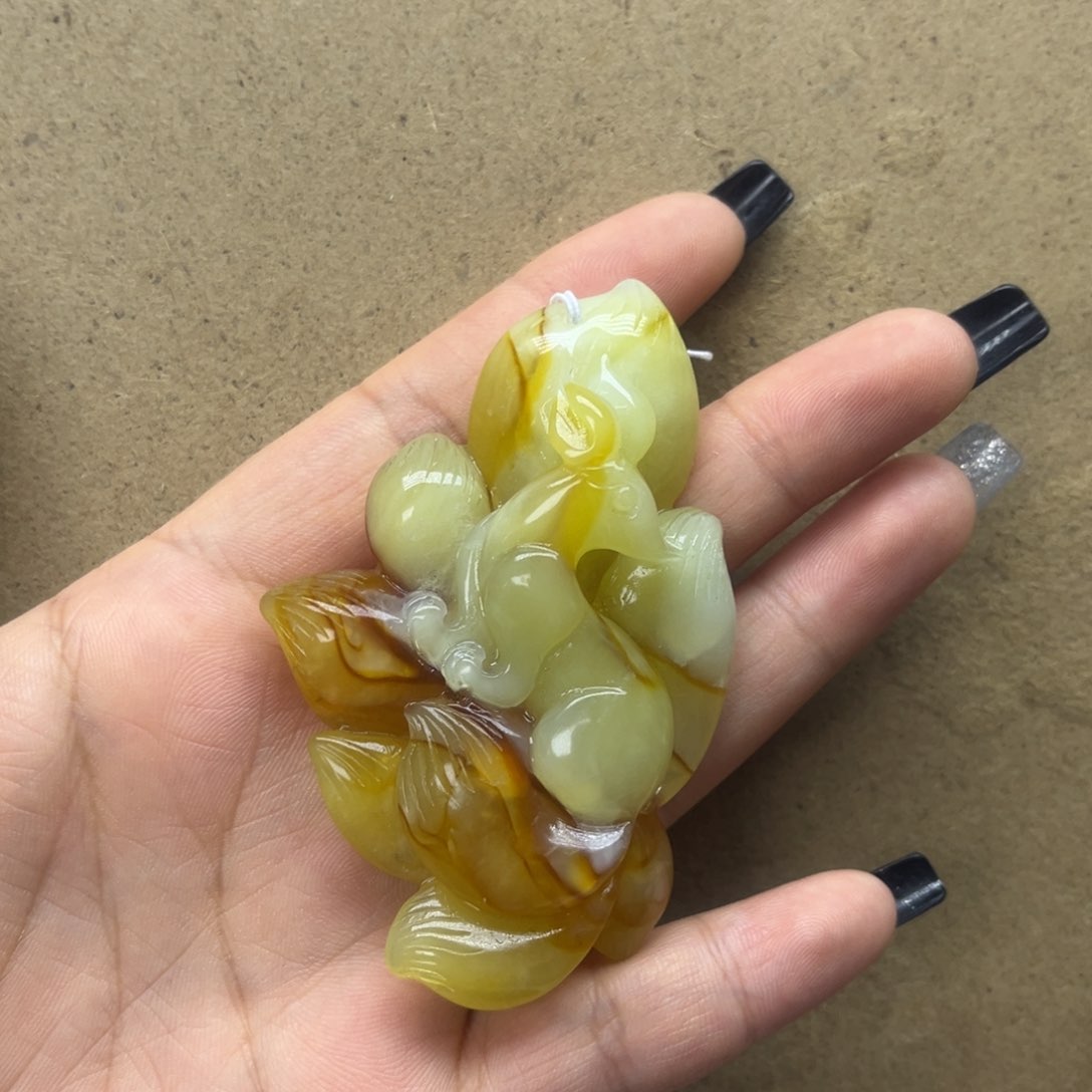 蛇纹石玉颈饰未镶嵌j****n