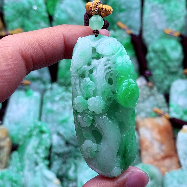 翡翠吊坠(不含链)未镶嵌