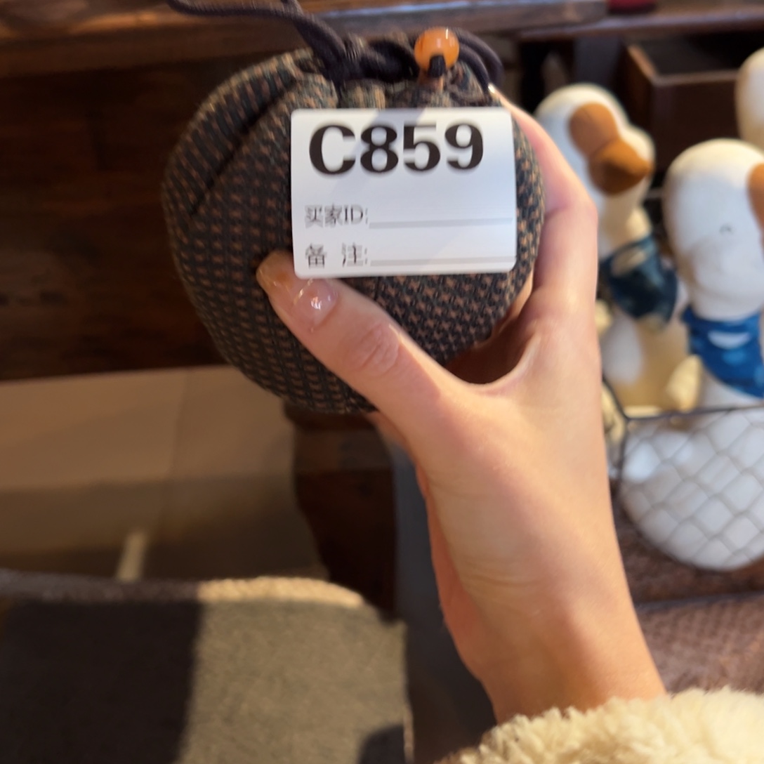 瓷片陶瓷。     陶瓷。   