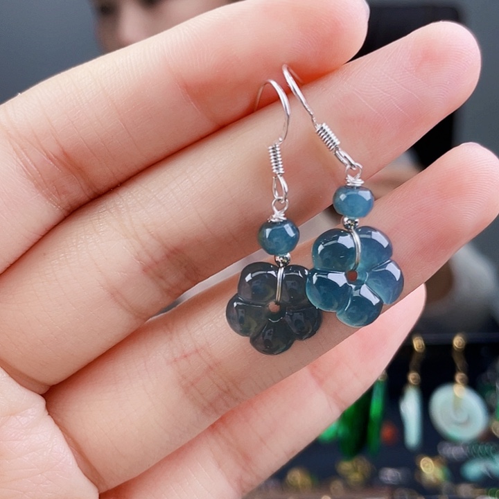 翡翠耳饰未镶嵌饰品