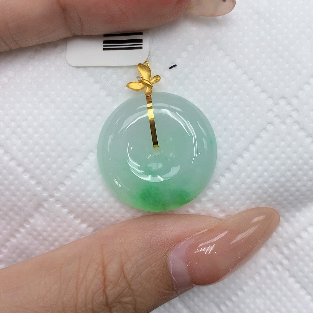 颈饰18K金镶嵌翡翠
