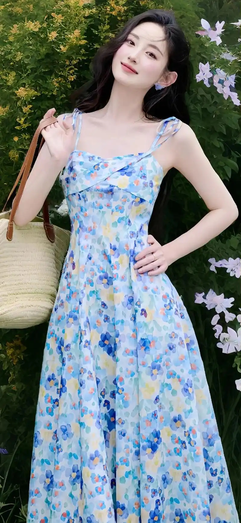 法式蓝色碎花吊带连衣裙夏季海边度假清新气质长裙