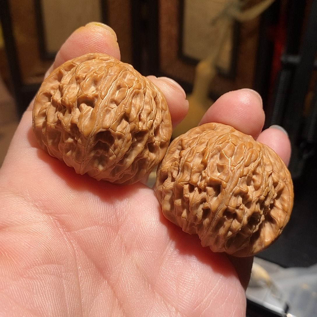 文玩核桃把件41.8磨盘全品