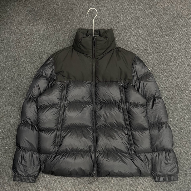99新 MONCLER 拼接立领羽绒服/5码