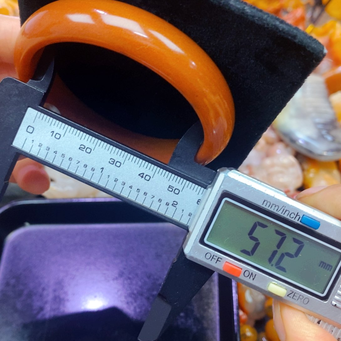 未镶嵌石英质玉（黄龙玉）吊坠(不含链)