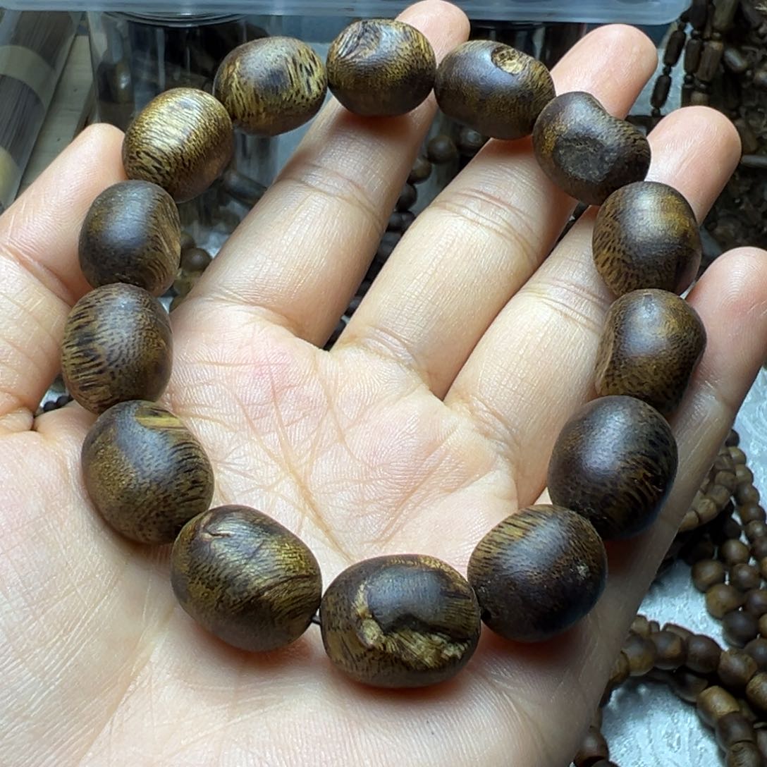 沉香手串用****6卡13留疤单圈多样性发一