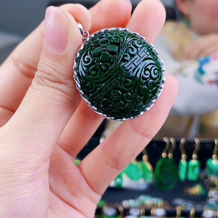 翡翠颈饰银S925镶嵌饰品