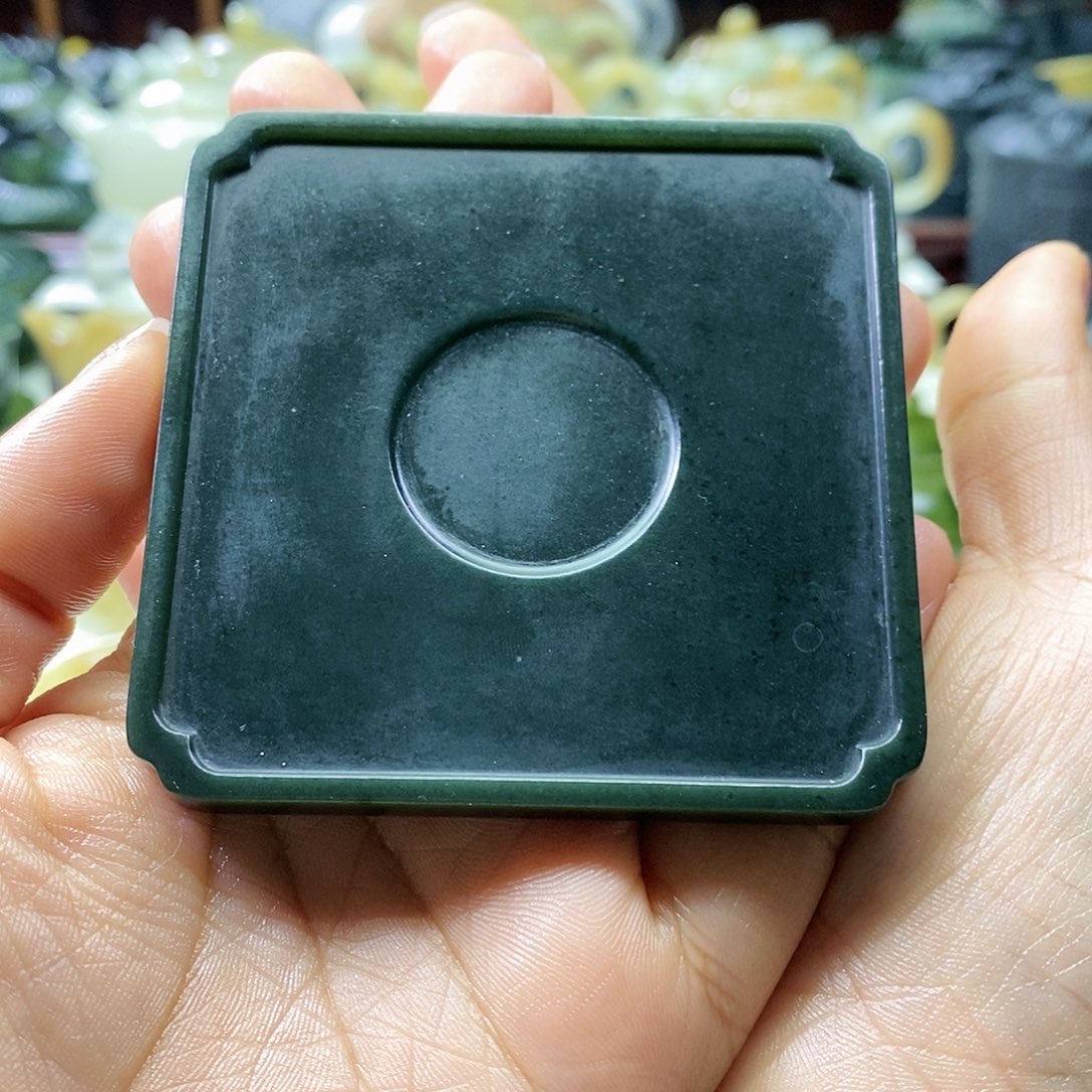 和田玉杯垫未镶嵌