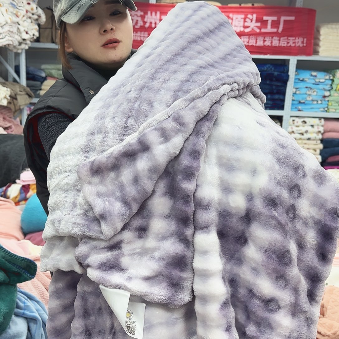 羊驼毛220.240巨厚泡泡云貂绒被套，反面有脏瑕疵