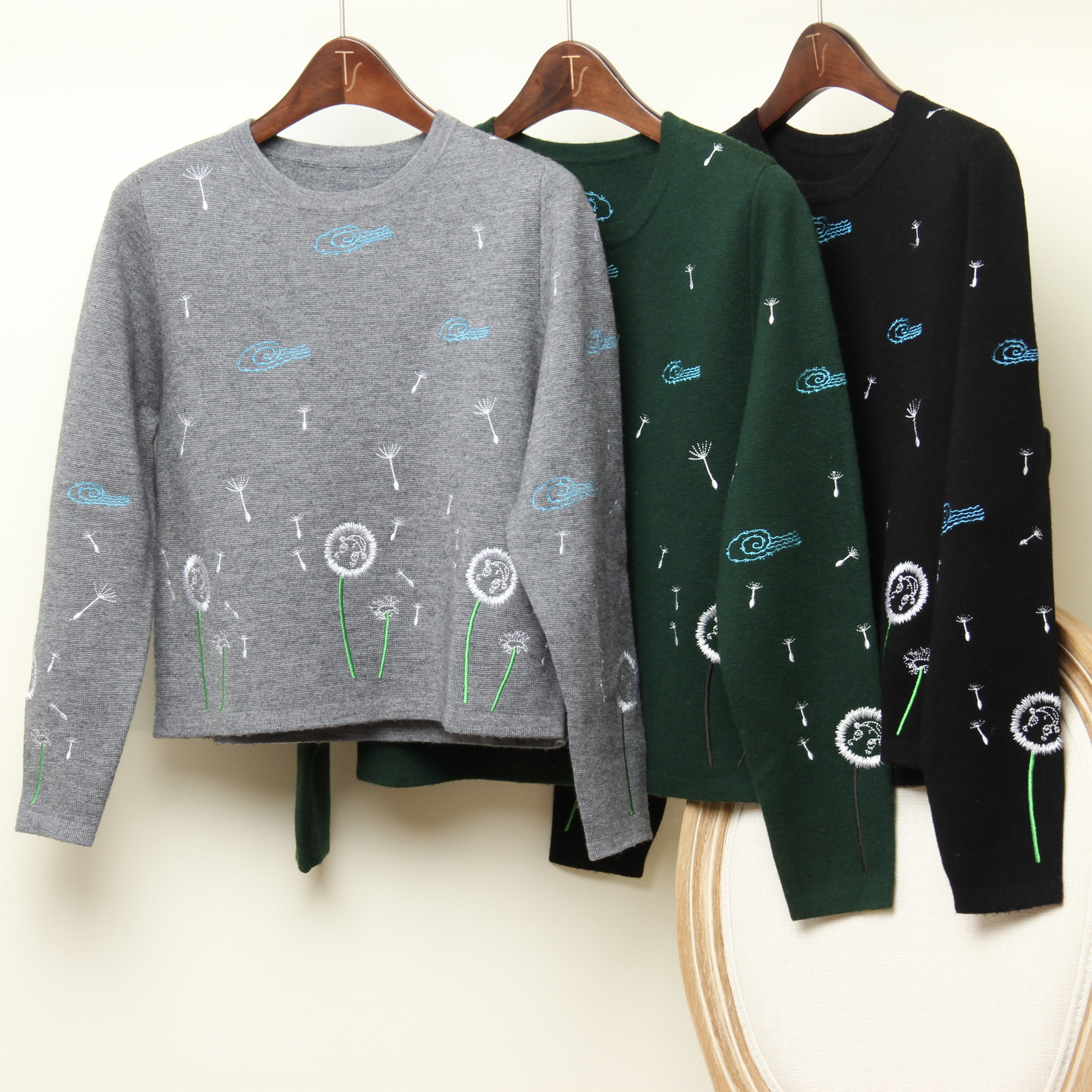 四拼针休闲短款毛衫MRYF01