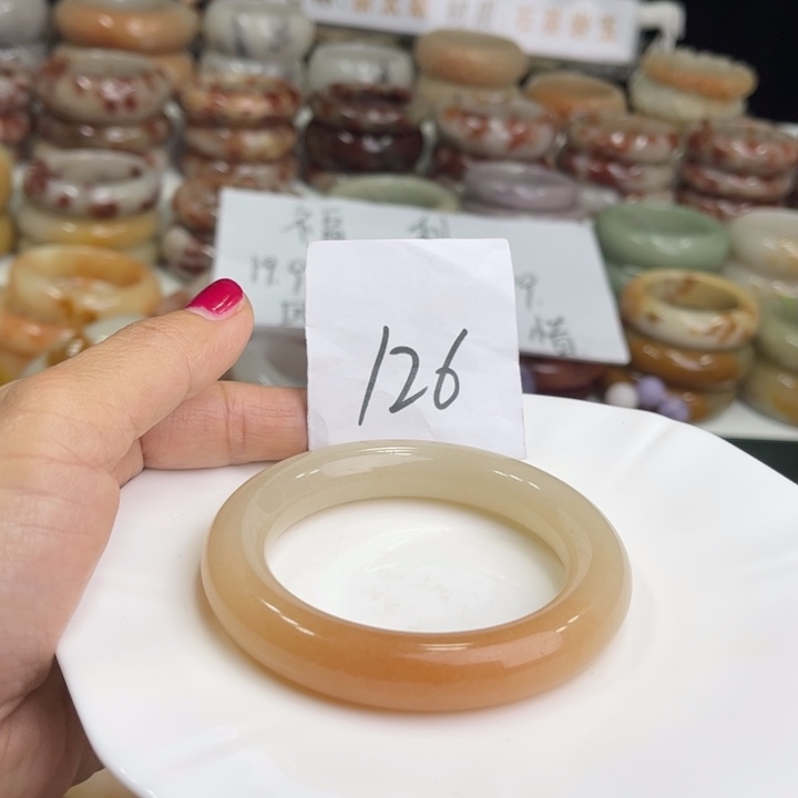 石英质玉微瑕56.8未镶嵌