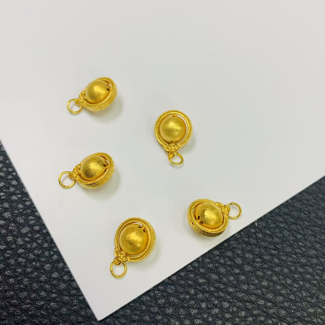 「戴琴珠宝」YZ4300-18K金圆球配件-MF（多样性发其一）