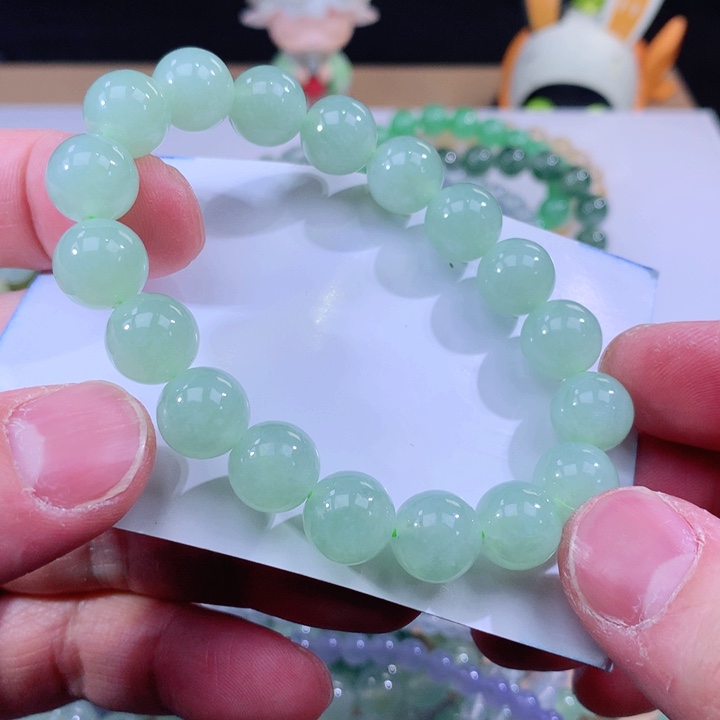 翡翠手链未镶嵌翡翠