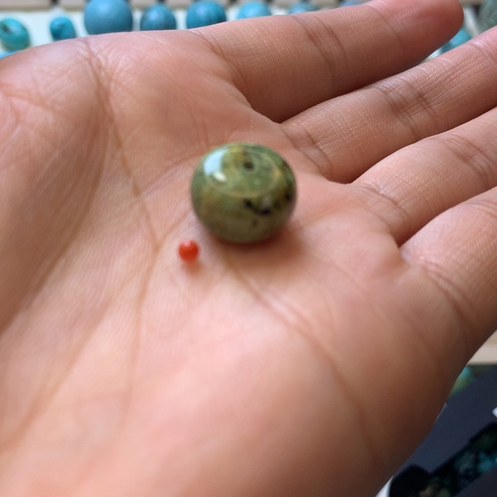 南红玛瑙未镶嵌珠宝奇石