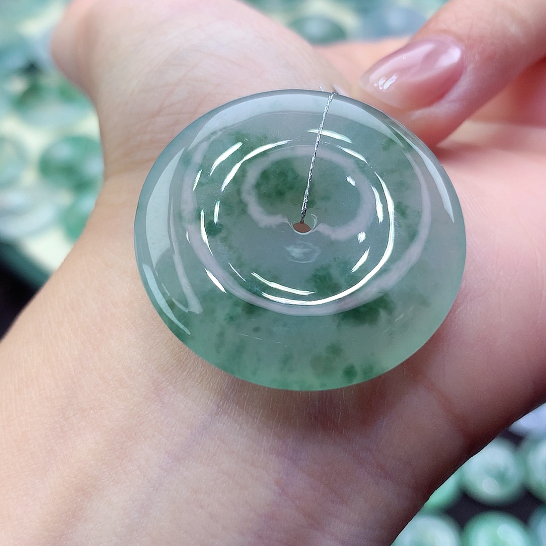 翡翠颈饰未镶嵌吊坠6。尺寸32.3-5.6