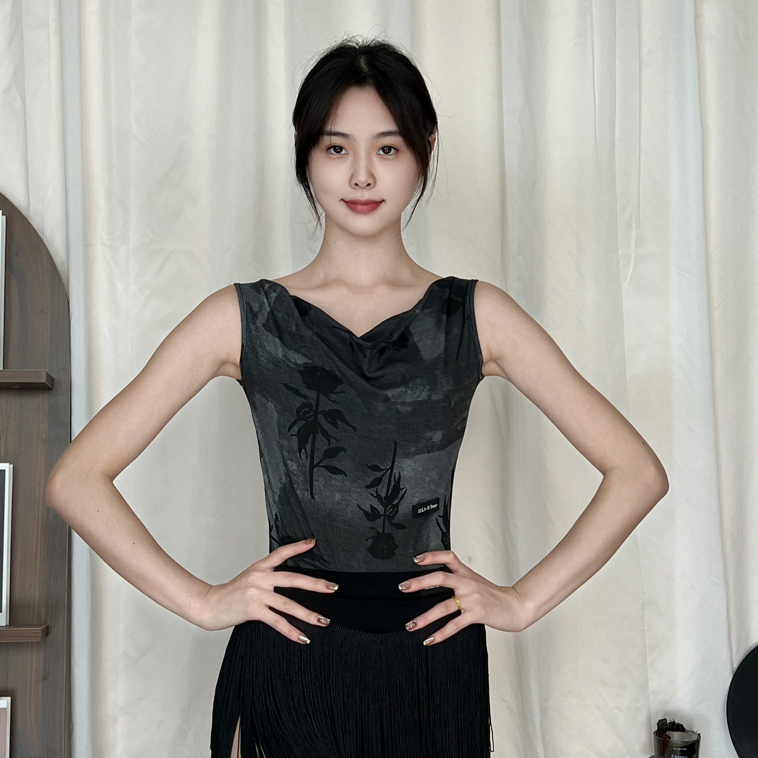 品牌10年庆！特价款！拉丁舞舞服宽肩荡领上衣显瘦遮肉时尚训练服