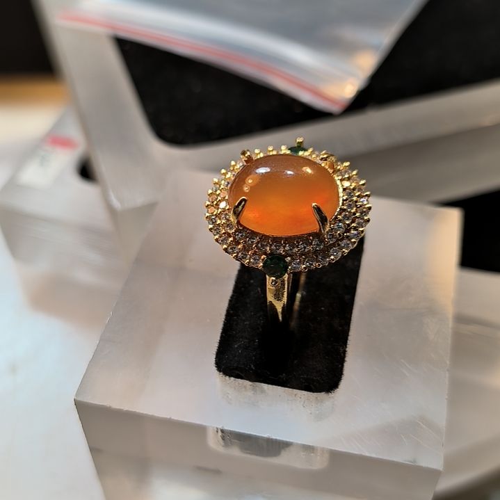 沏***茶石英岩玉未镶嵌戒面