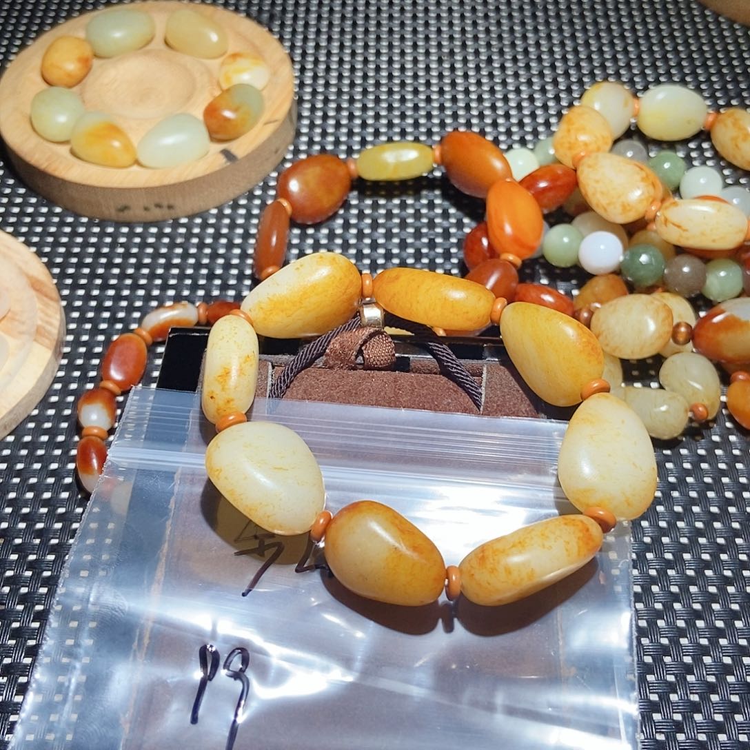 未镶嵌手链和田玉步**能