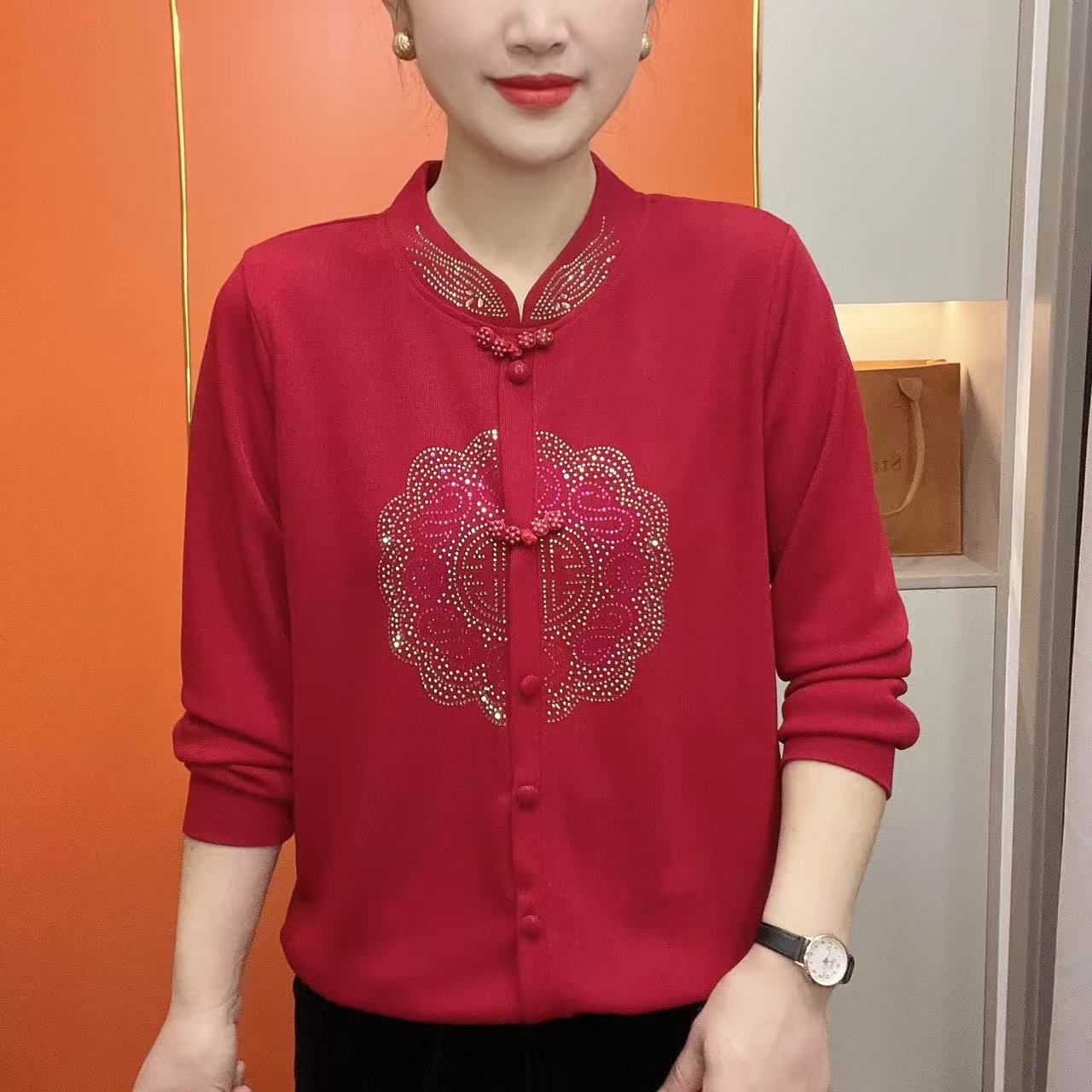 2025春季新款妈妈装烫钻国风时尚洋气百搭显瘦长袖百搭上衣9682