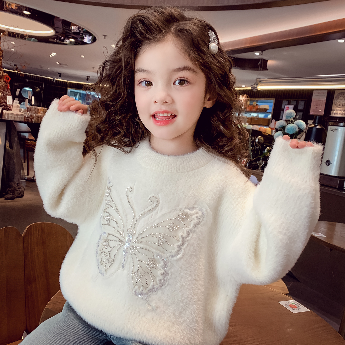 儿童毛衣2025秋冬新款女童公主风蝴蝶结套头加厚不起球洋气针织衫