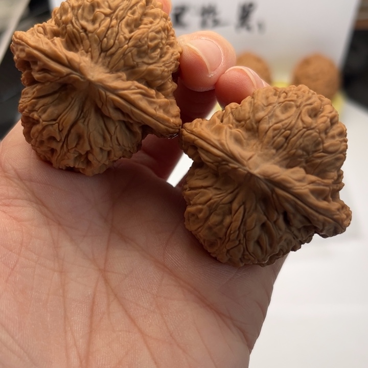 文玩核桃吊坠南疆44