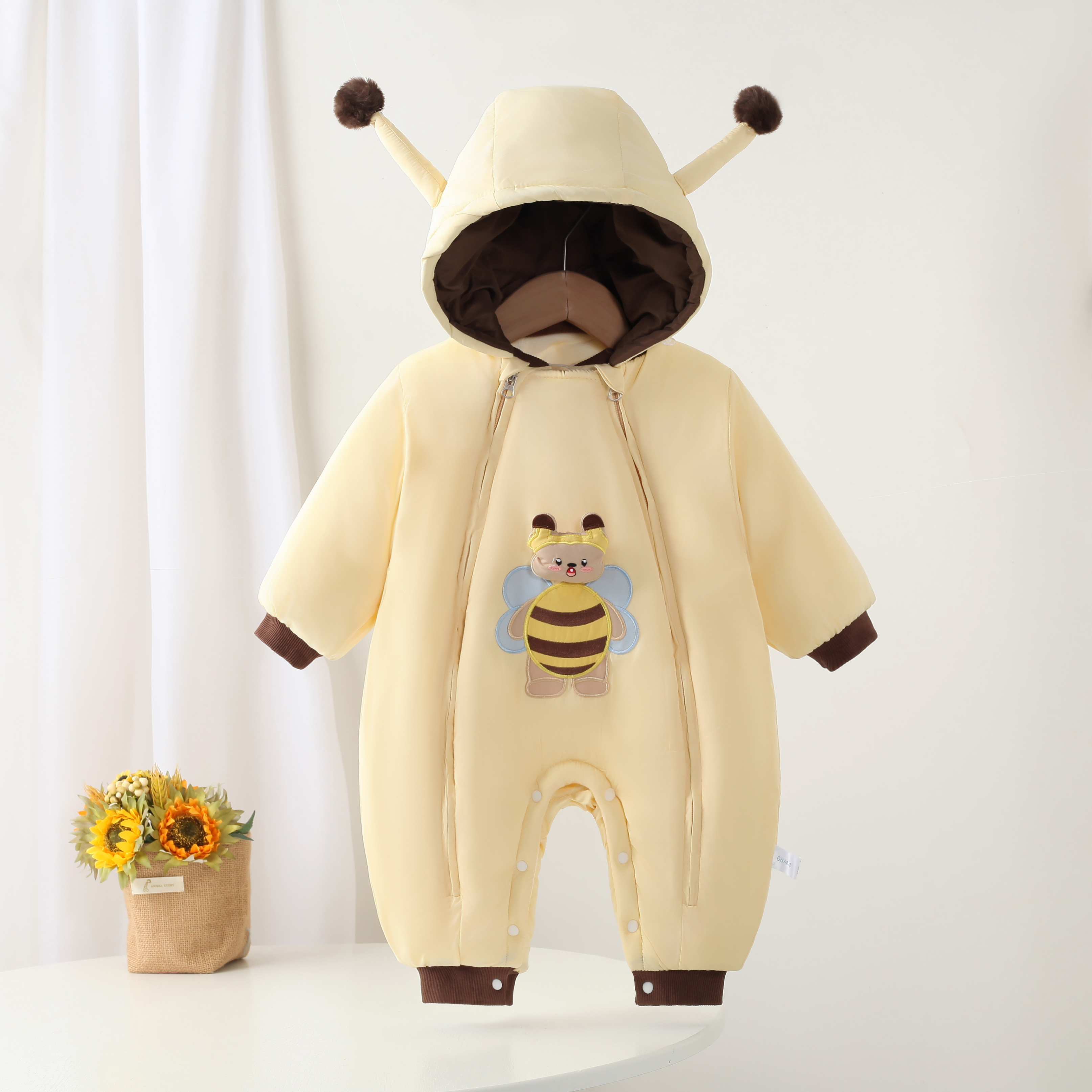 婴幼儿冬季新款小蜜蜂双拉链棉哈衣卡通可爱超萌外出爬服连体