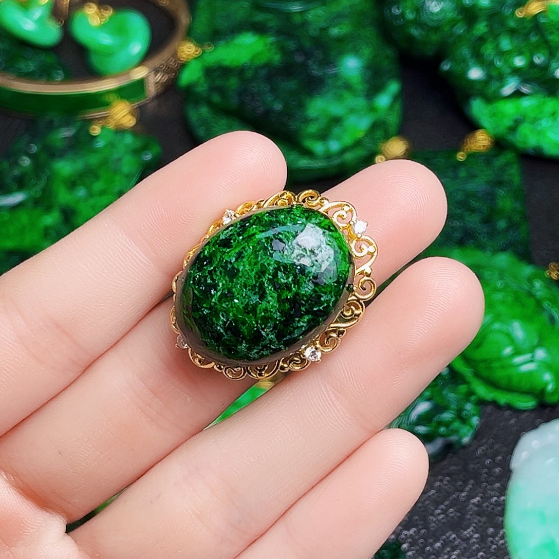 颈饰银S925镶嵌翡翠多样性