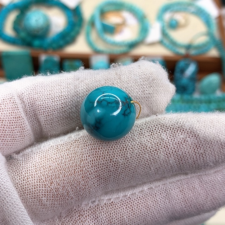 绿松石挂件未镶嵌悠***山