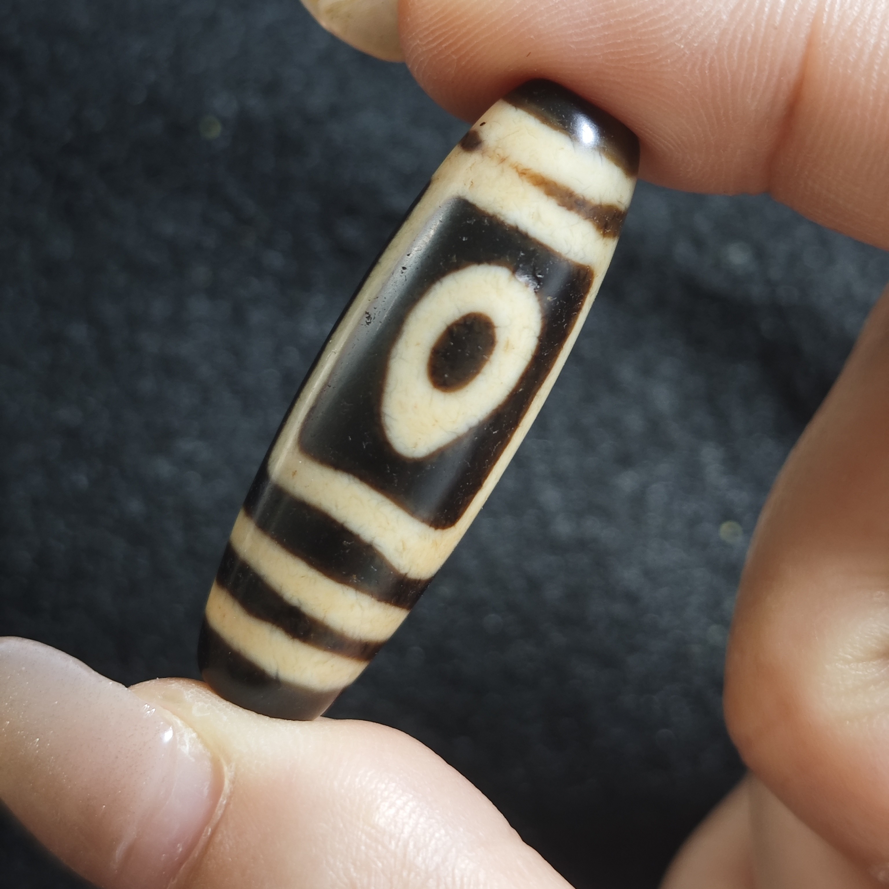 台珠全手工老气牙黄F心两眼吊坠